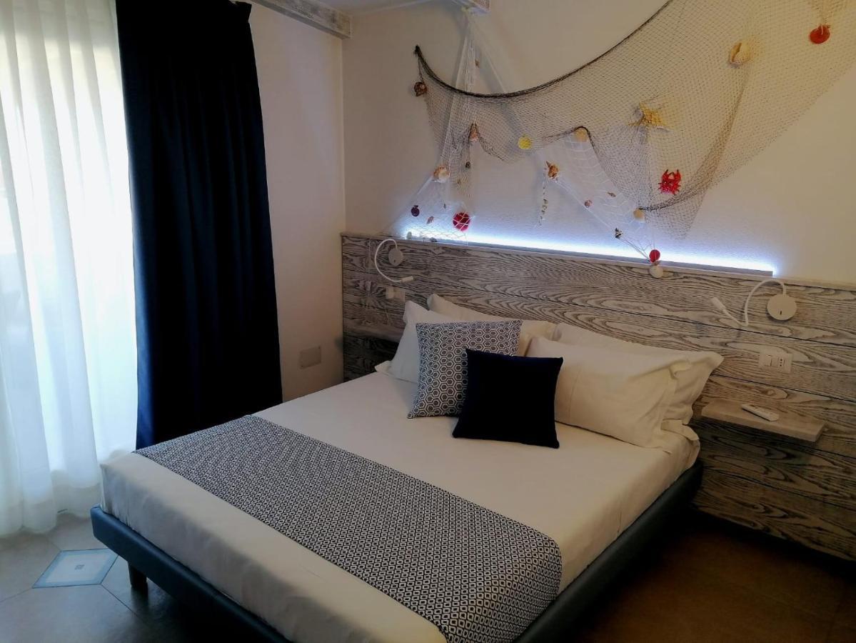 לינה וארוחת בוקר קאסטלסארדו Gi & Ro Al Mare מראה חיצוני תמונה